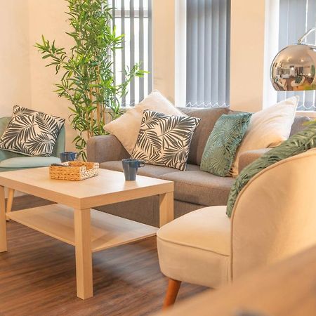 קארדיף Principality Suites; Three Bed By Property Promise מראה חיצוני תמונה