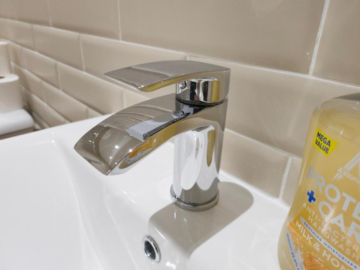קארדיף Principality Suites; Three Bed By Property Promise מראה חיצוני תמונה